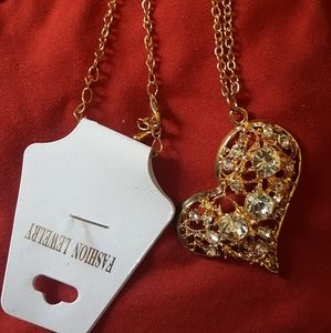 3/$15 Heart necklace